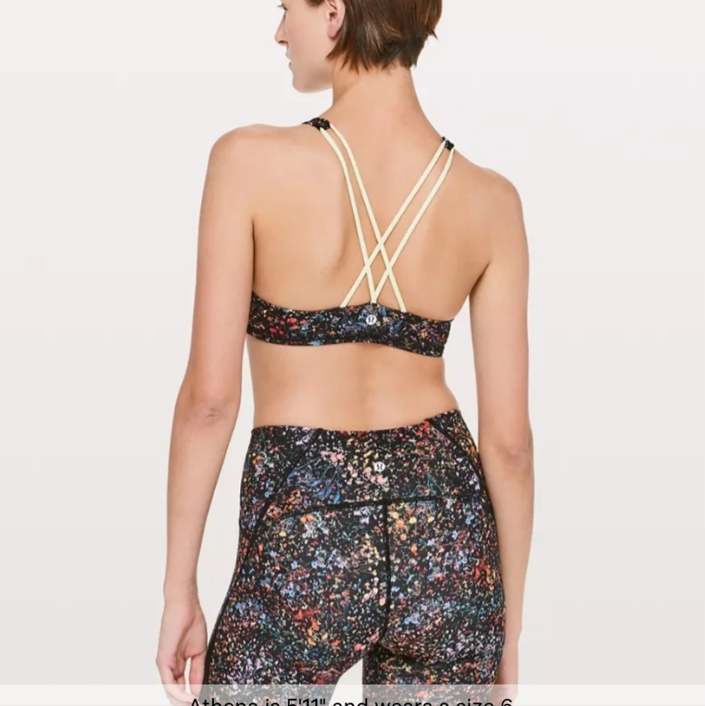 STUNNING LULULEMON FREE TO BE SPORTS BRA